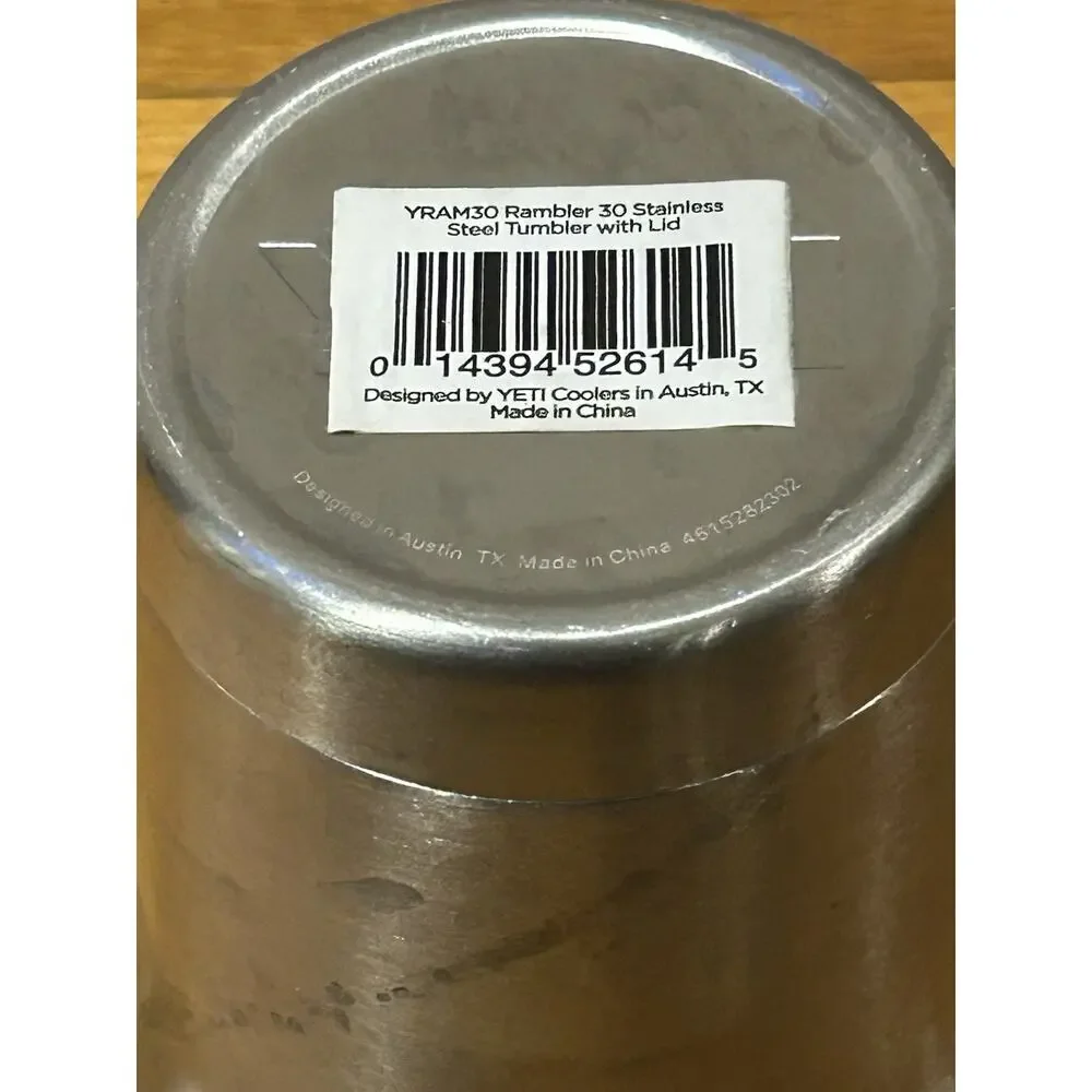 Yeti 30 oz Rambler Tumbler in Stainless Steel